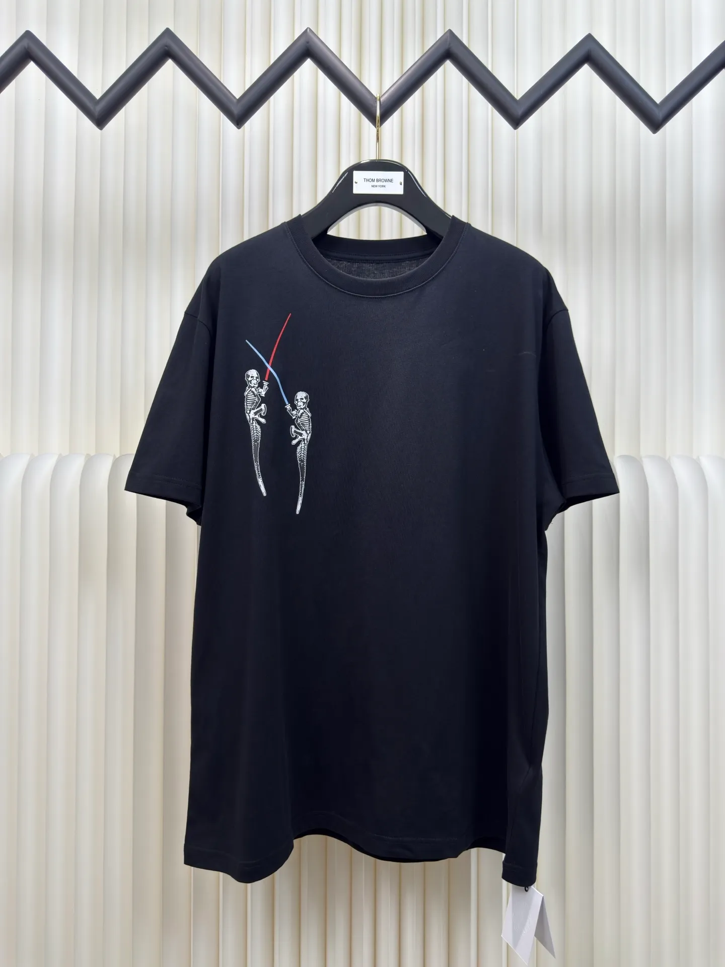 P240 Chrome Hearts Star Wars Limited Short Sleeves Authentic Open Edition - Physical Counter - Top Luxury Quality 🆚 Instant sale of all editions on the market. The fabric is made of 26 weave 200 grams of cotton. The printing is made of hand glue printing. Customized accessories. Size S M L
